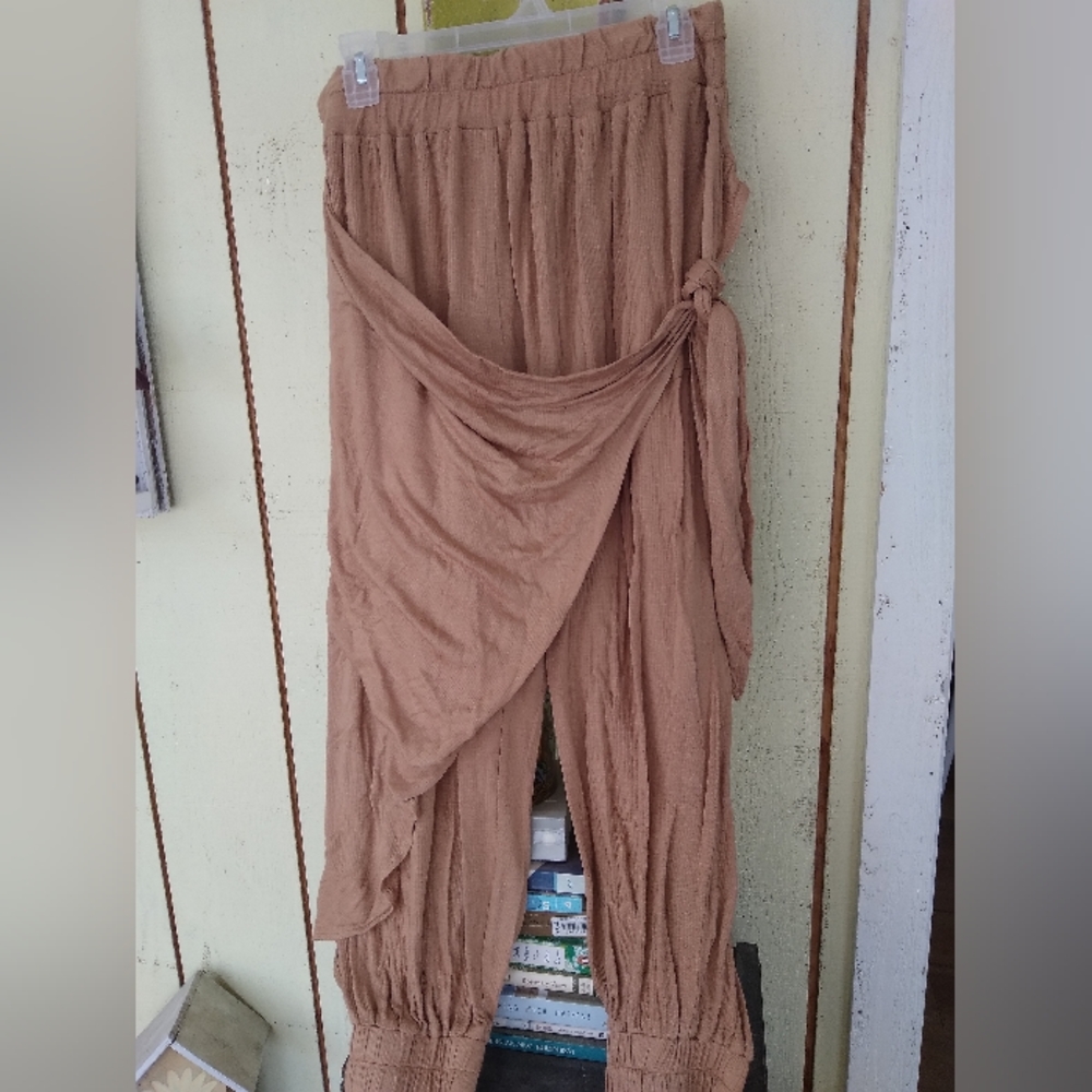FP Beach free people wrap front jogger pants L caramel